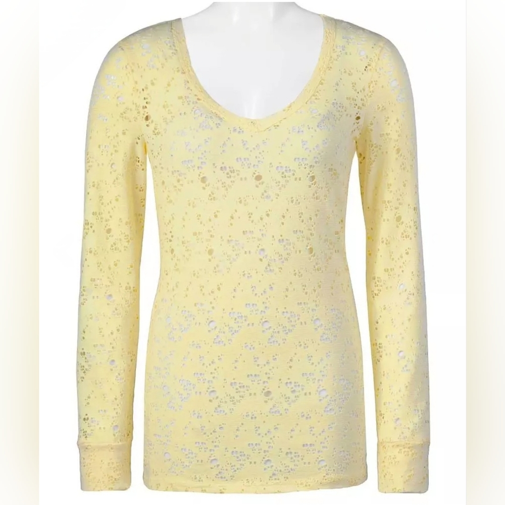 BKE Buckle Laser Cut Eased Pale Yellow Knit Long Sleeve Top sz L